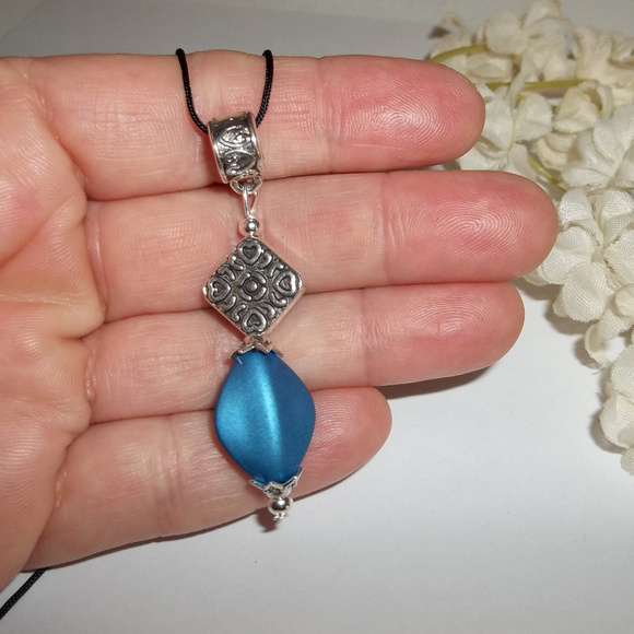 Blue Beaded Necklace Pendant Adjustable Handmade Jewelry Gift Idea Her NWT 4790 - Picture 6 of 8